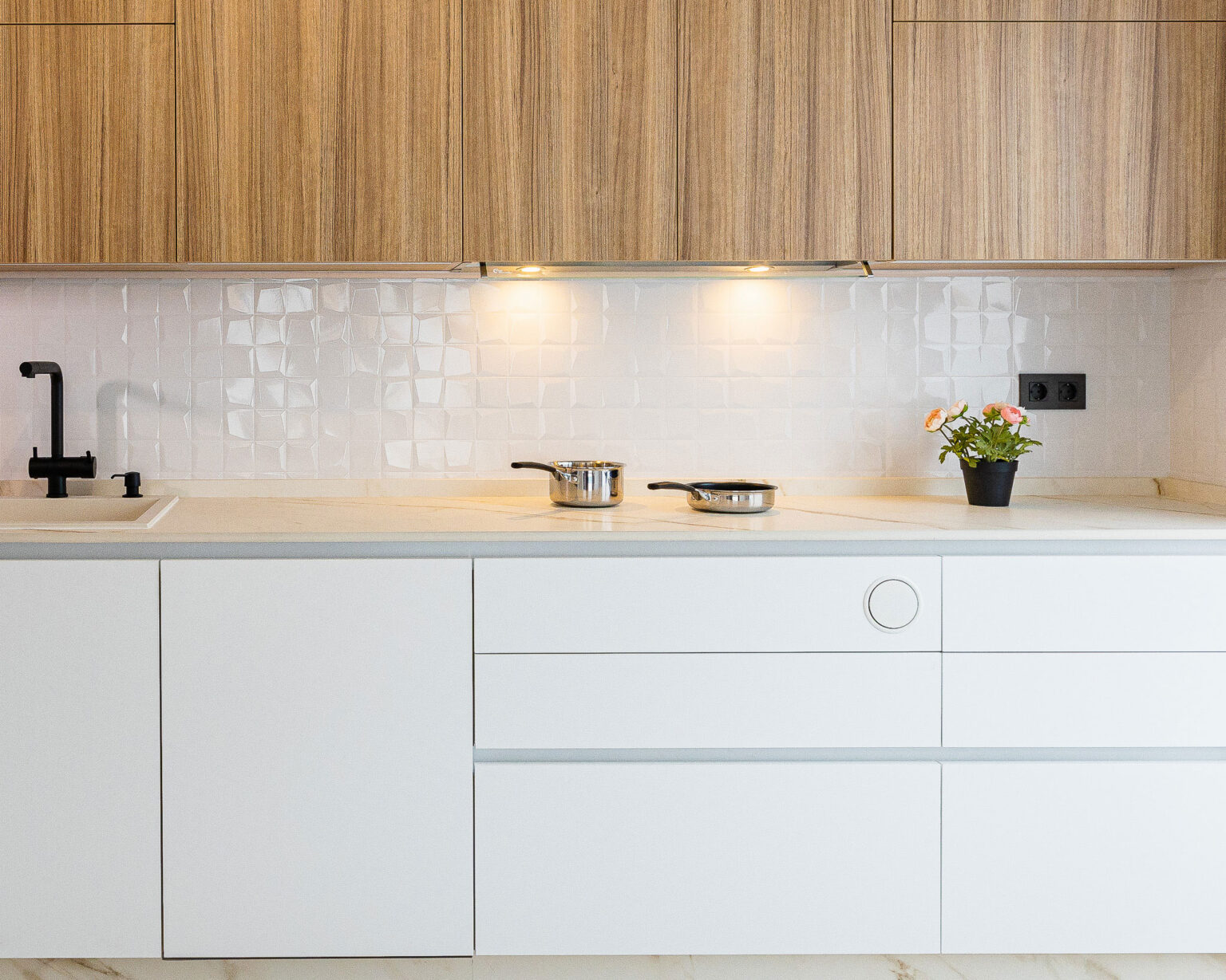 cocina moderna con inducción invisible Cooking Surface