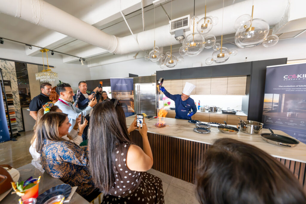 Evento de inauguración de Cooking Surface en Miami